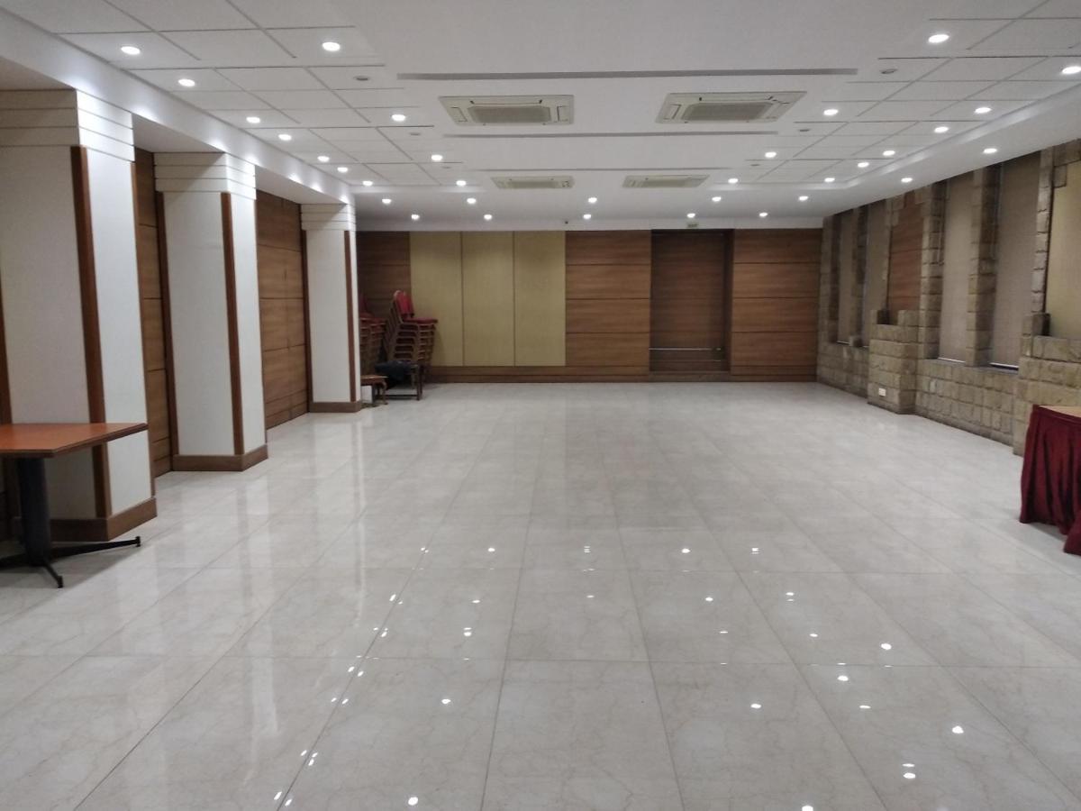 Chryso Hotels Pvt Ltd Ankleshwar ภายนอก รูปภาพ