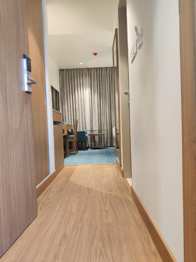 Chryso Hotels Pvt Ltd Ankleshwar ภายนอก รูปภาพ